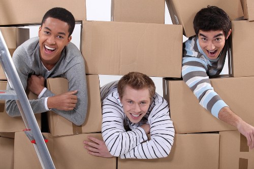 Moving truck service for homes and businesses in Brockley